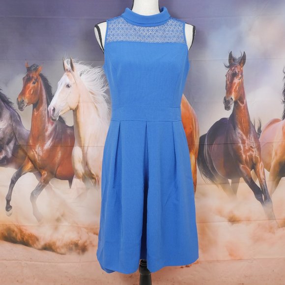 Anne Klein Dresses & Skirts - Anne Klein Blue Lace Detail Mock Neck Sleeveless Retro Dress